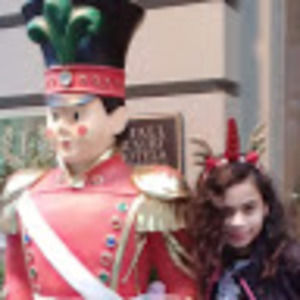 Meet your Posher, Damaris